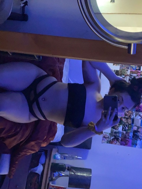 abbygray16 onlyfans leaked picture 1