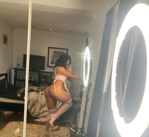 alyshia97 onlyfans leaked picture 1