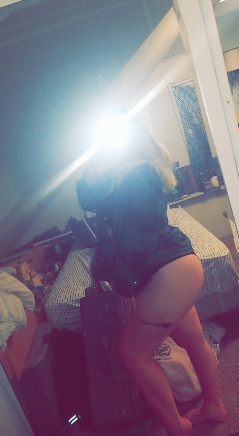 babbbygirl onlyfans leaked picture 2