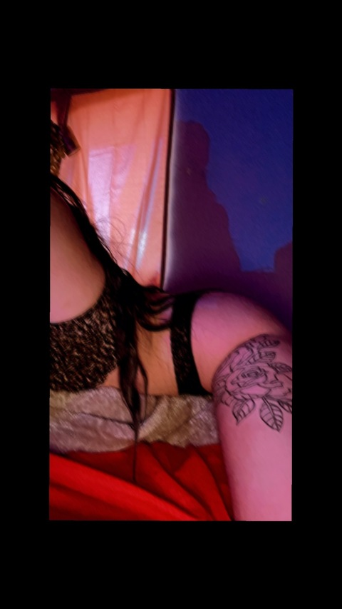 badbittch999 onlyfans leaked picture 1