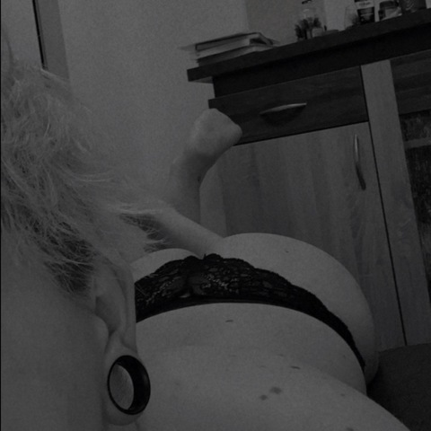 becci21 onlyfans leaked picture 1