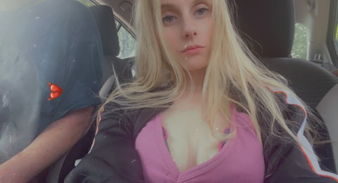 blue.eyez.56 onlyfans leaked picture 1