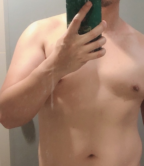 chubbybearth onlyfans leaked picture 1