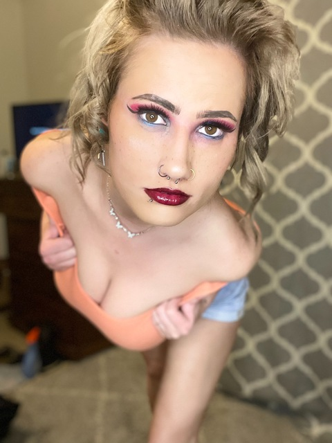 divinereckless onlyfans leaked picture 2