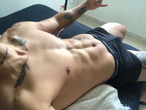 estebanquiroz onlyfans leaked picture 1