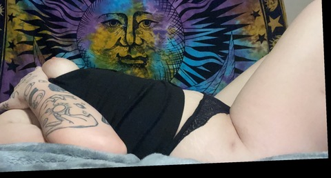 gothbaby5472 onlyfans leaked picture 2