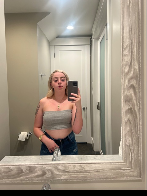 katelyn23 onlyfans leaked picture 1