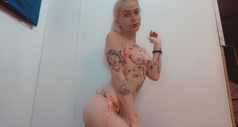 kitkat696 onlyfans leaked picture 1