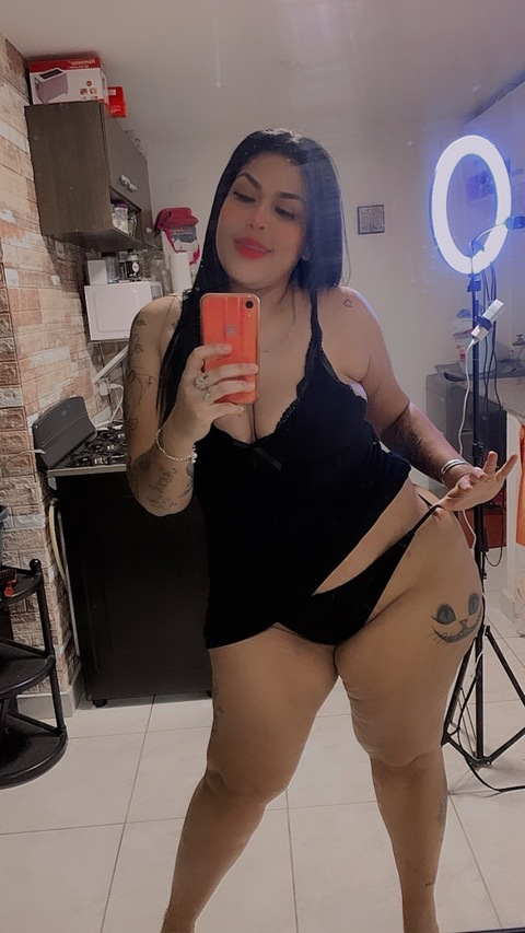 lagrandotapty onlyfans leaked picture 2