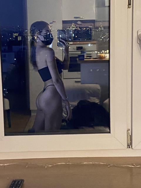 lksenia onlyfans leaked picture 2