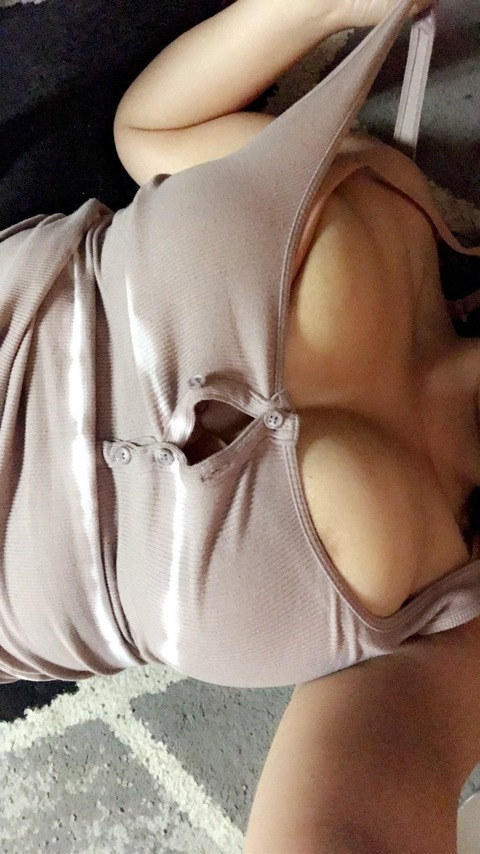 lopez12345 onlyfans leaked picture 2