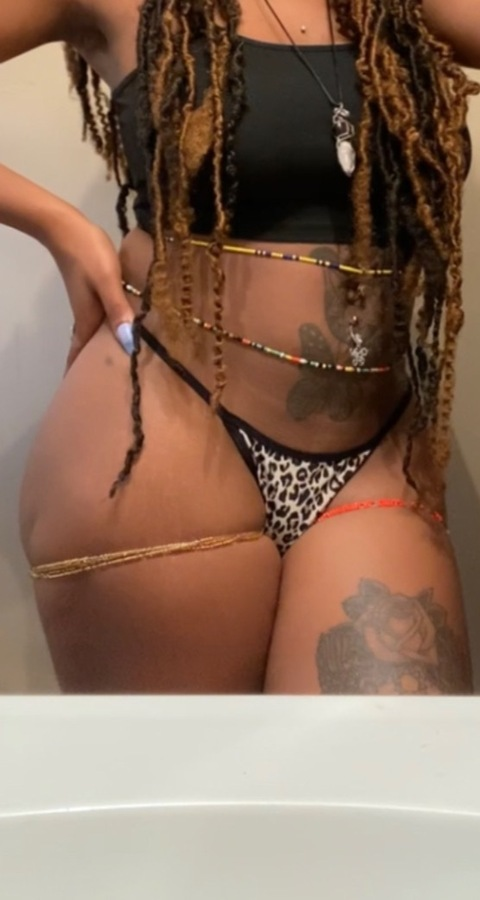 lovekarmaa onlyfans leaked picture 2