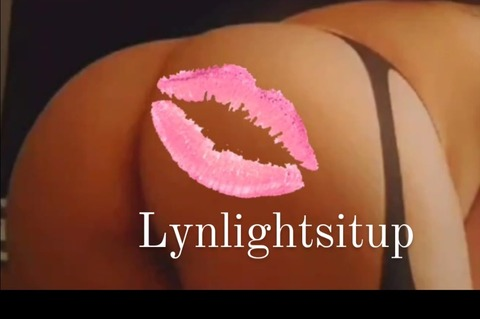 lynlightsitup onlyfans leaked picture 1