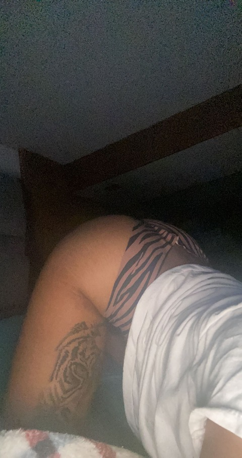 marrirenee onlyfans leaked picture 1