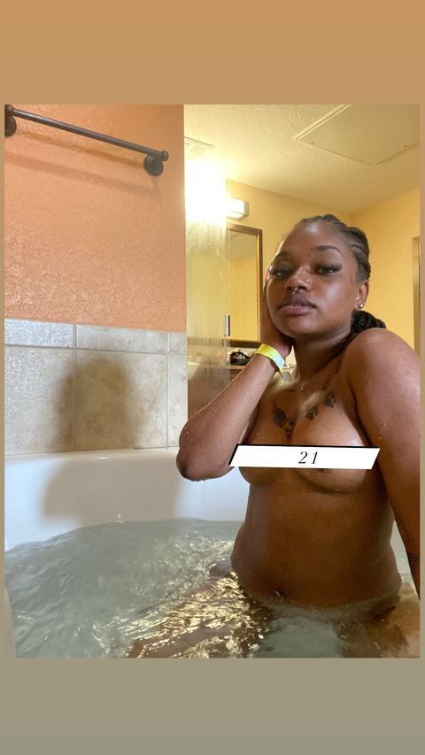 mesmericani onlyfans leaked picture 1