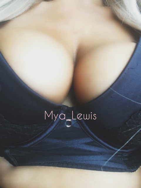 mya_lewis onlyfans leaked picture 1