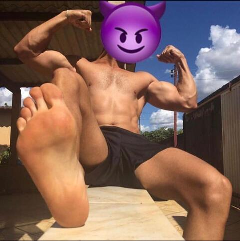 myfeetbrazil onlyfans leaked picture 2