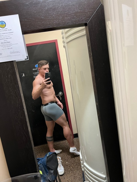 nolanwoodell onlyfans leaked picture 1