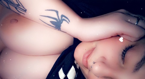 poison_dipped_rose onlyfans leaked picture 1