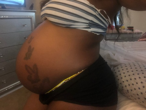 pregnantjuiicy onlyfans leaked picture 1