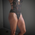 qoshotwife onlyfans leaked picture 1
