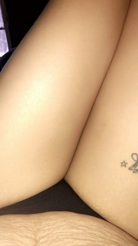 queenash1806 onlyfans leaked picture 1