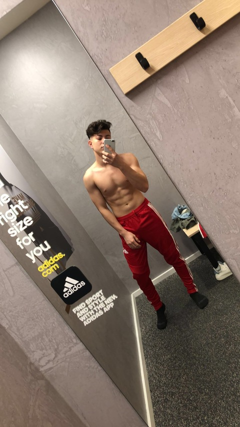 ricardoq1234 onlyfans leaked picture 1
