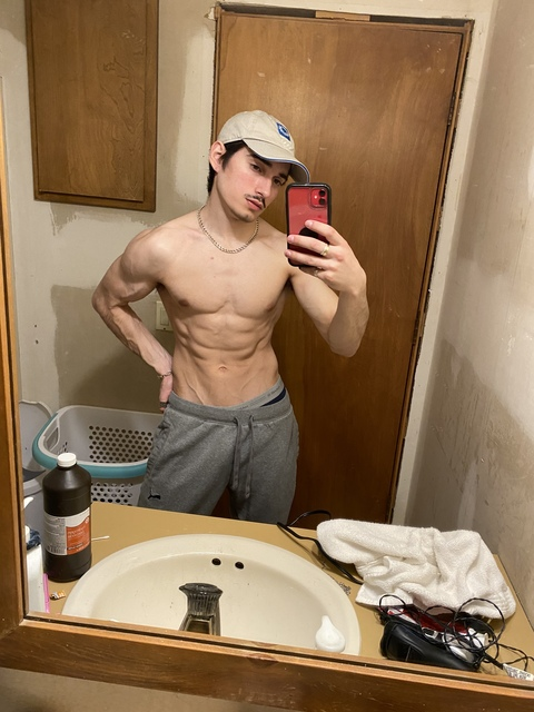 riskydecisions onlyfans leaked picture 2