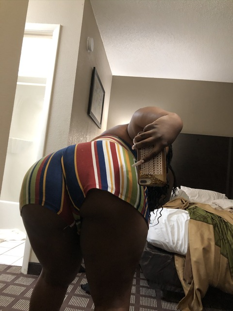 roseetheegoat onlyfans leaked picture 2