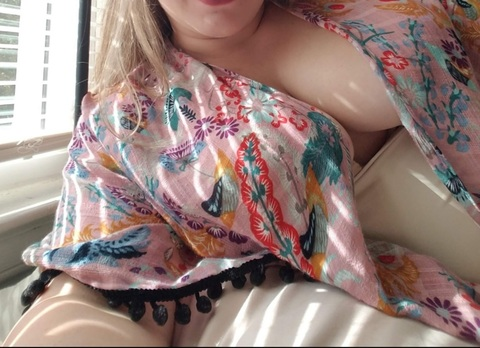 southernpeachcream onlyfans leaked picture 2