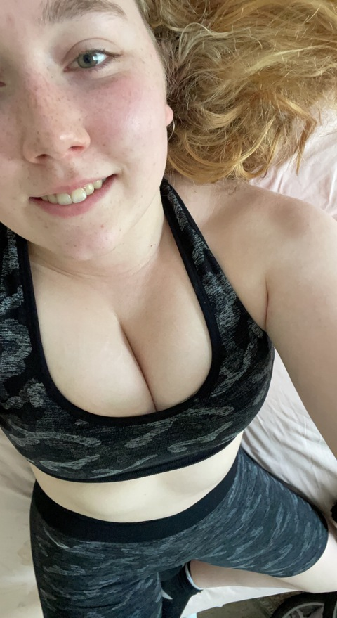 stuffybunnylove onlyfans leaked picture 2