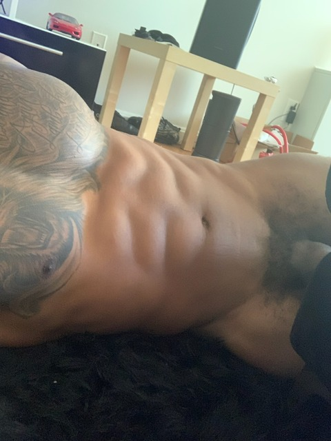 the_body_kingg__ onlyfans leaked picture 2