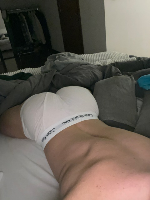 tomanglxx onlyfans leaked picture 1