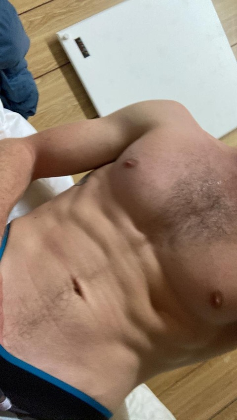 u237159132 onlyfans leaked picture 2