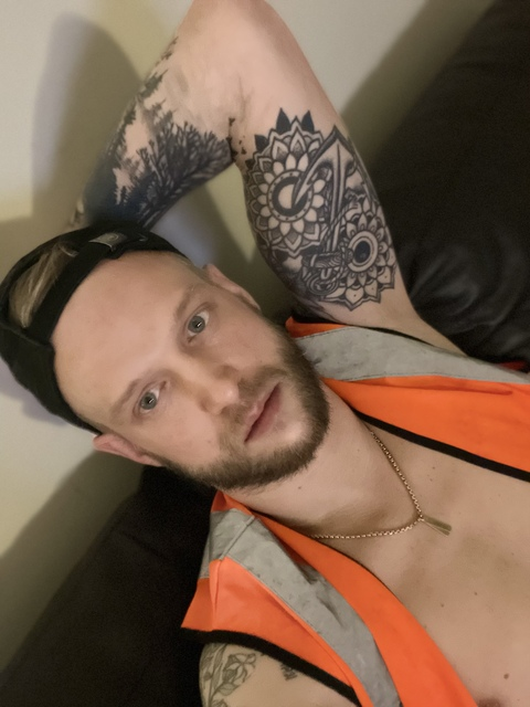 uk420biguy onlyfans leaked picture 1