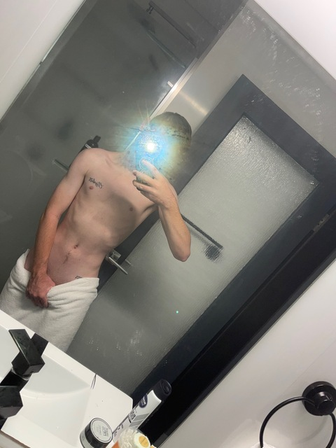 yumbro23 onlyfans leaked picture 1